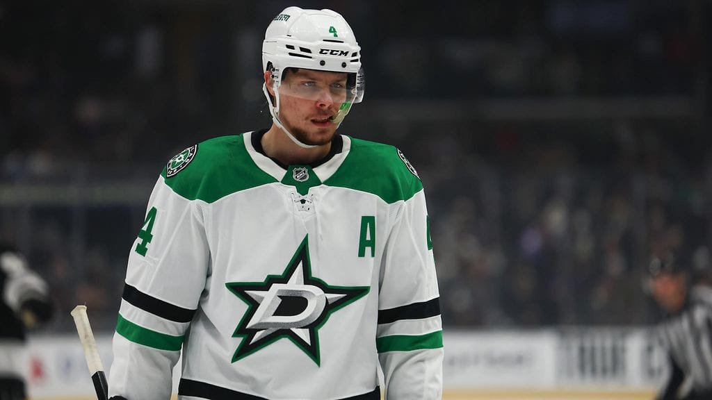 Miro Heiskanen saattaa pelata vielä tällä NHL-kaudella Dallas Starsin riveissä.