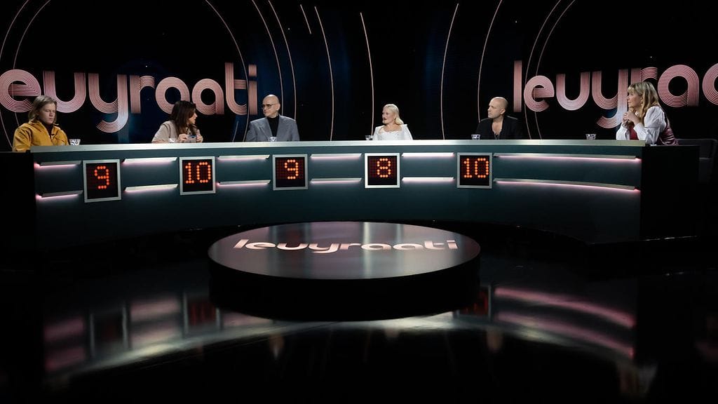 Levyraati-jaksossa arvioitiin raatilaisten kympin biisejä.