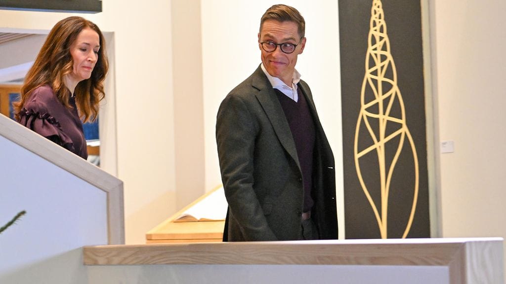 Vierailua isännöivät presidentti Alexander Stubb ja hänen puolisonsa Suzanne Innes-Stubb.