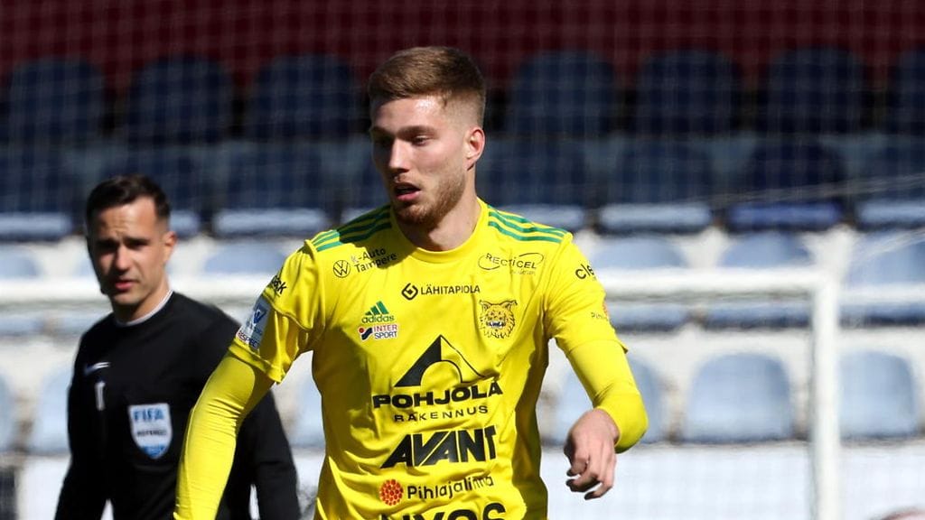 Ilveksessä loistanut Doni Arifi siirtyy Veikkausliigan mestariseura KuPSin riveihin.