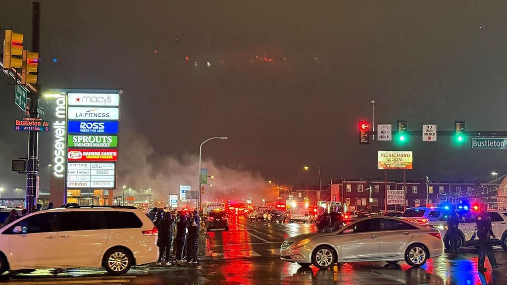 LK 1.2.2025 Philadelphia lentoturma 147120552