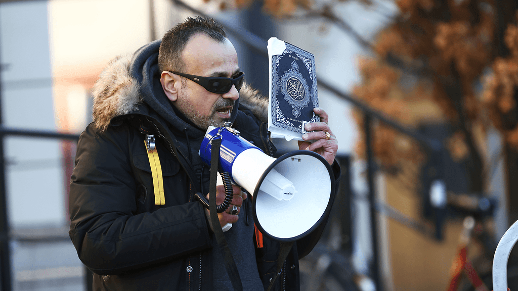 Salwan Najem on saanut tuomion liittyen vuoden 2023 koraaninpolottoihin. Najem kuvattuna marraskuussa 2023.