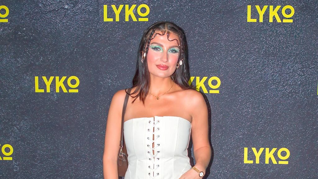 Meira Omar on ruotsalainen tosi-tv-tähti.