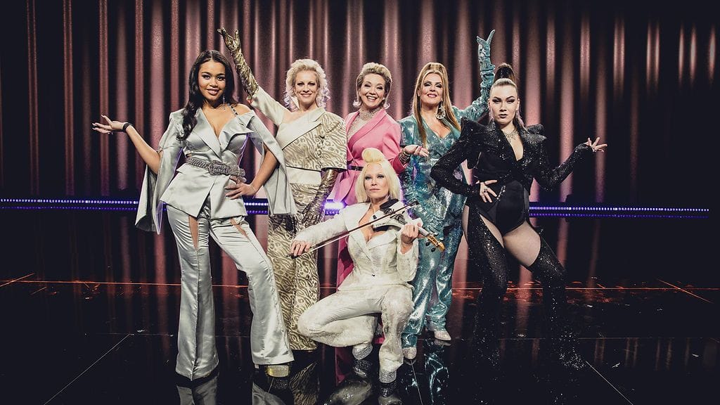 UMK-fantasiabändiin kuuluvat Keira, Laura Voutilainen, Annika Eklund, Eini, Bess ja Linda Lampenius.