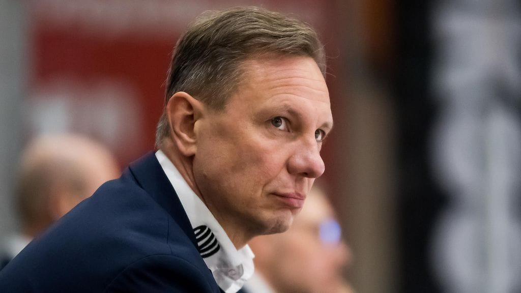 Jussi Tapola toimii lauantaina ja sunnuntaina Leijonien päävalmentajana.