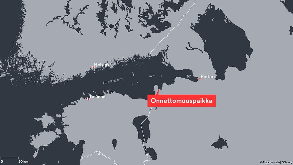 Venäläismedia Fontankan mukaan öljytankkeri on uppoamassa Suomenlahdella Laukaansuun satamassa.