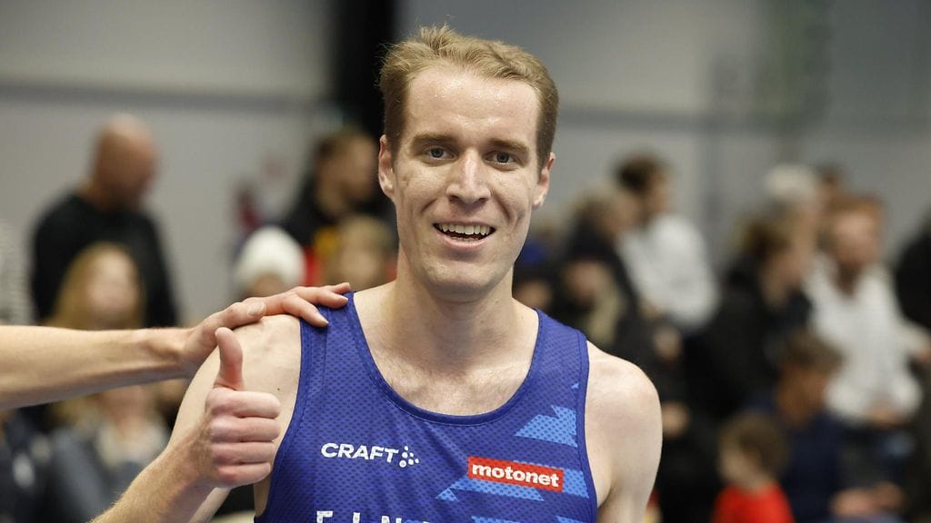 Tuomas Heikkilä juoksi 3 000 metrin sisäratojen Suomen ennätyksen.