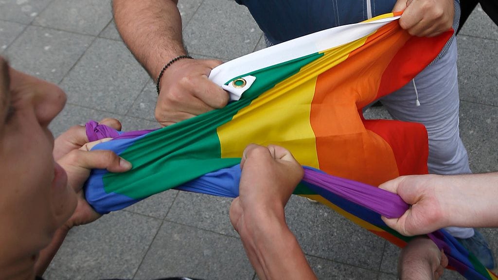 AOP lgbt kuvituskuva venäjä