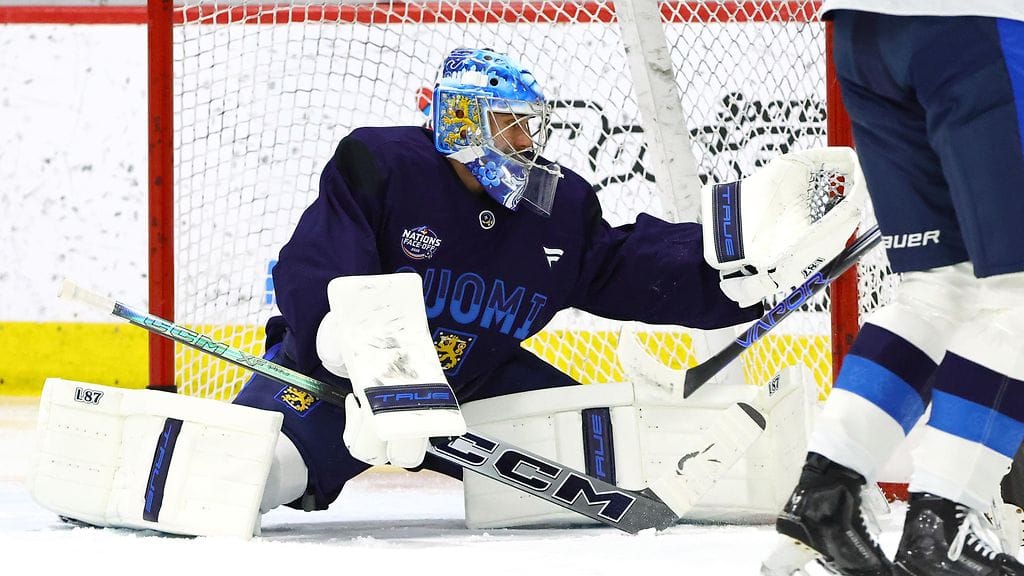 Juuse Saros liittyy Leijonien MM-joukkueeseen.