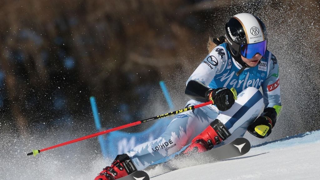 "Tulin typerän rohkeasti jyrkälle," harmitteli Erika Pykäläinen Ylelle.