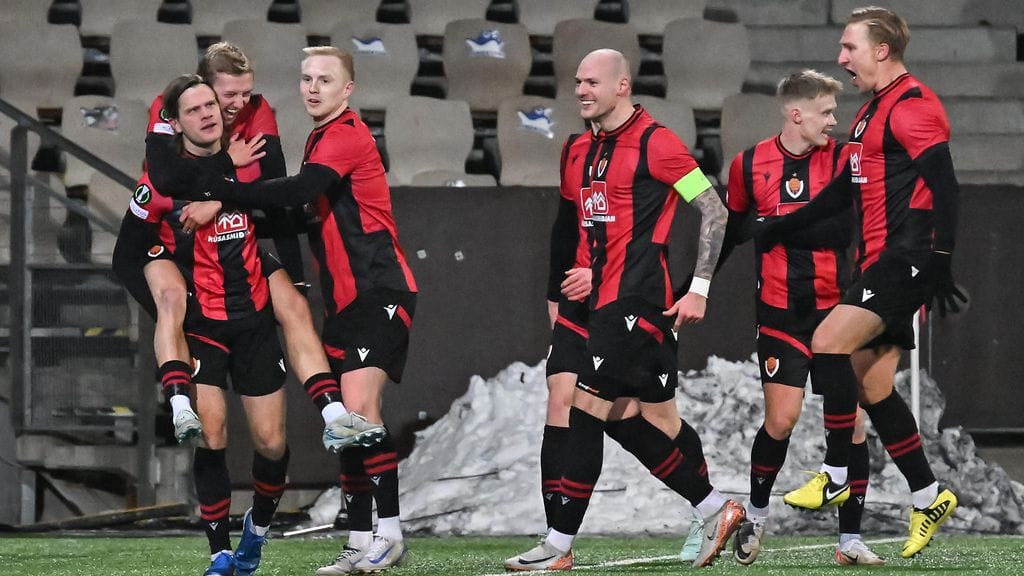 Vikingur pääsi juhlimaan voittoa Helsingin hyisessä torstai-illassa.