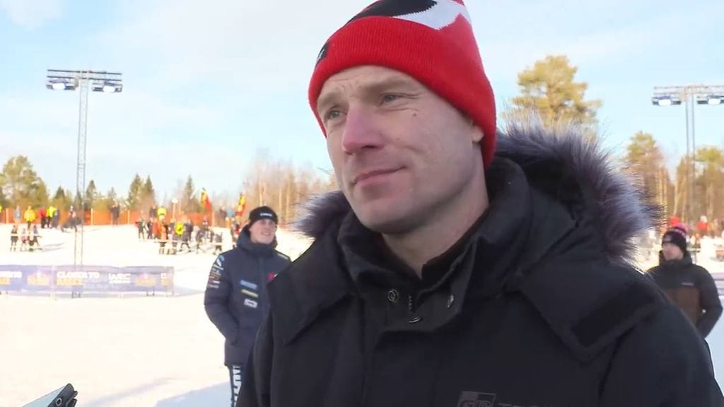 Jari-Matti Latvala jäi lyhyen SM-rallin avauspätkällä jo 46 sekuntia Esapekka Lapille.