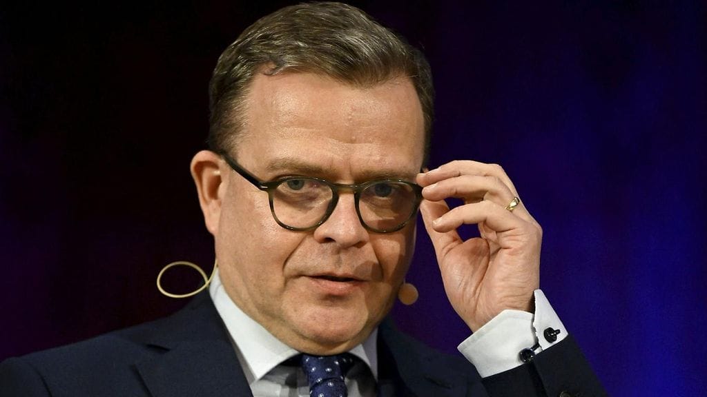 Petteri Orpon mukaan tariffit Yhdysvaltojen ja Euroopan välillä eivät olisi hyödyksi kenellekään.