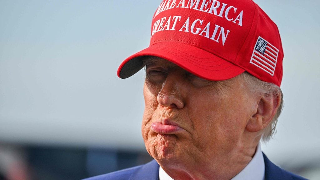 Trump kehotti viestissään myös Yhdysvaltojen maatalousyrittäjiä valmistautumaan tullien myötä tuottamaan paljon tuotteita kotimaassa myytäväksi.