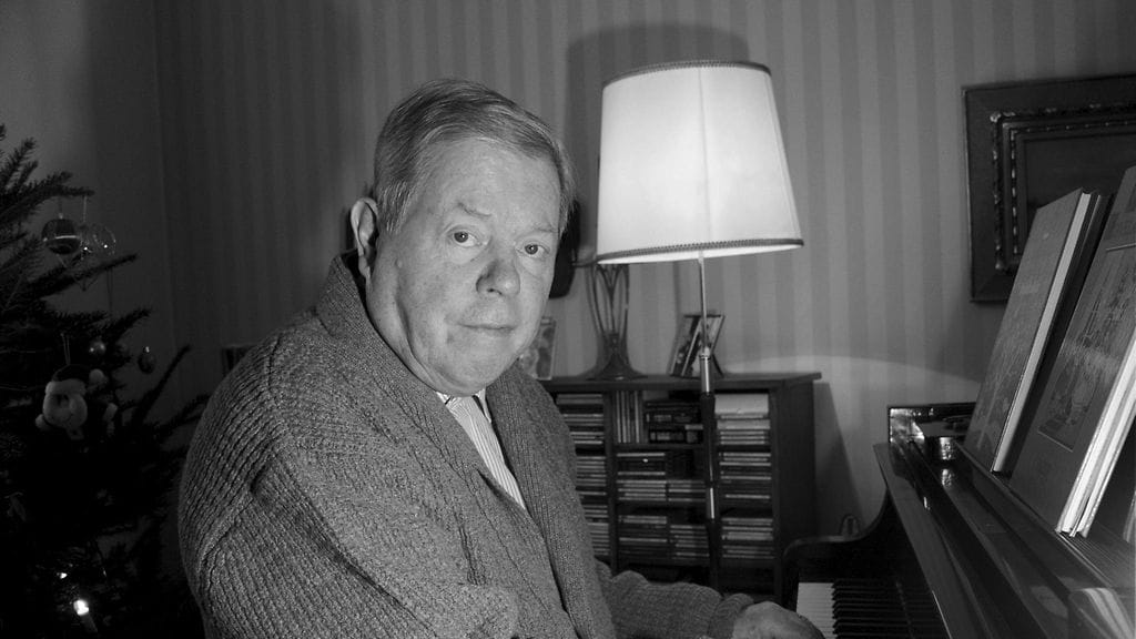 Säveltäjä Ilkka Kuusisto kotonaan Helsingissä 29. joulukuuta 2011.