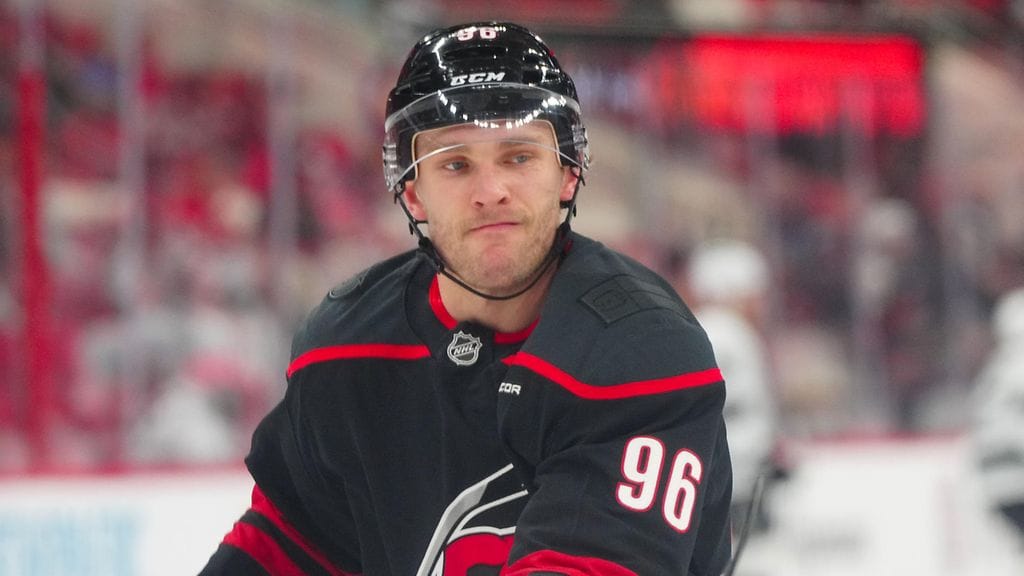 Carolina Hurricanes on tehnyt Mikko Rantaselle massiviisen tarjouksen.