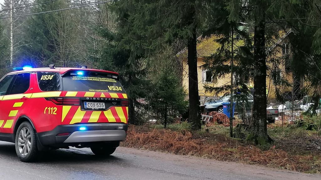 Paraisten palopaikalle hälytettiin toistakymmentä pelastusyksikköä. Kuva: Simo Päivärinta.