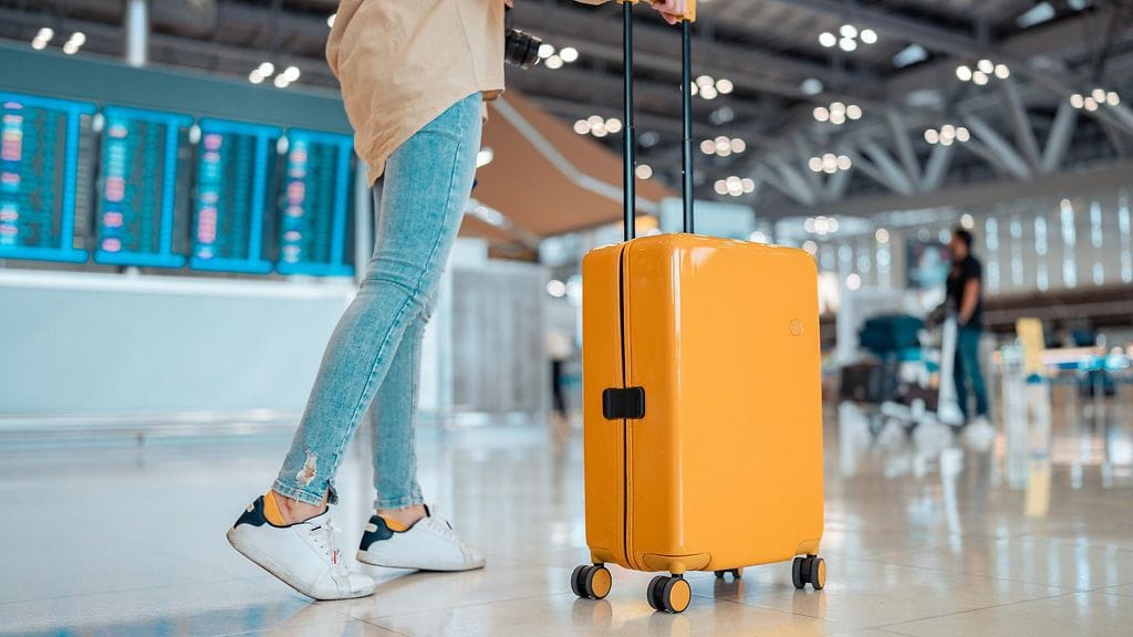 Venäläisnainen väittää kokeneensa yllätyssynnytyksen Turkin Antalyan lentokentällä. Kuvituskuva.