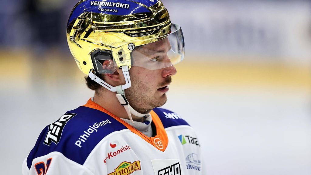 Kristian Tanus ei ole Tapparan pelaavassa kokoonpanossa KooKoota vastaan.