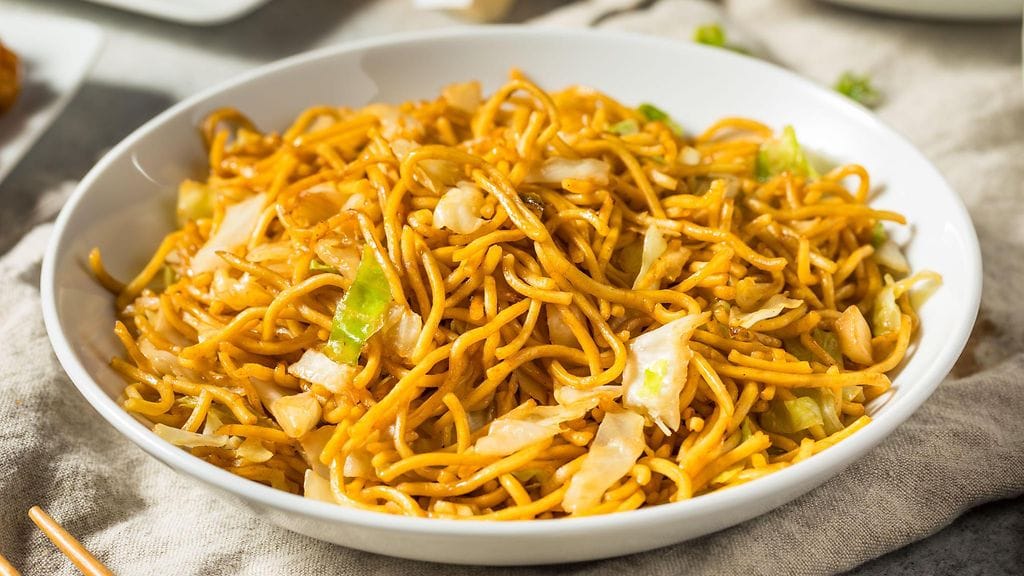 Kuvituskuvassa kiinalainen nuudeliannos.