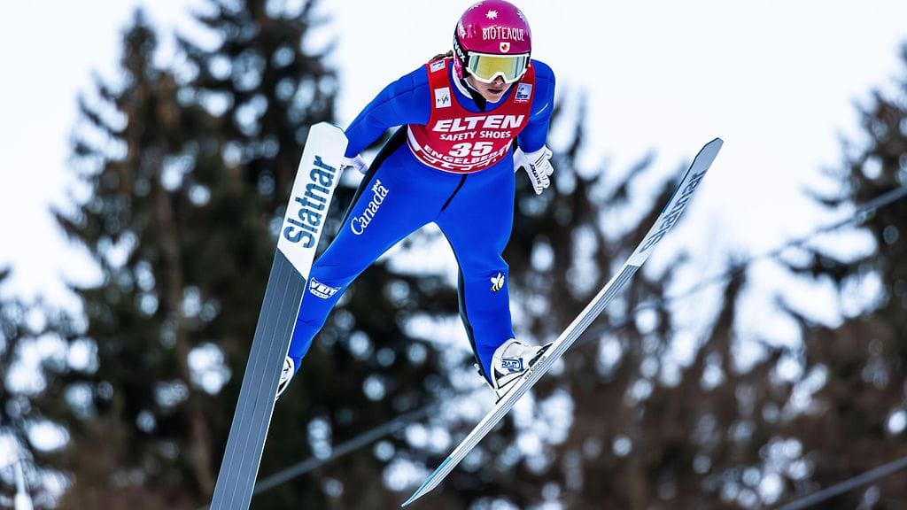 Luisa Görlich loukkaantui torstaina mäkikarsinnassa.