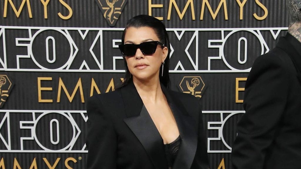 Kourtney Kardashian tulistui poikaansa koskevista huhuista.