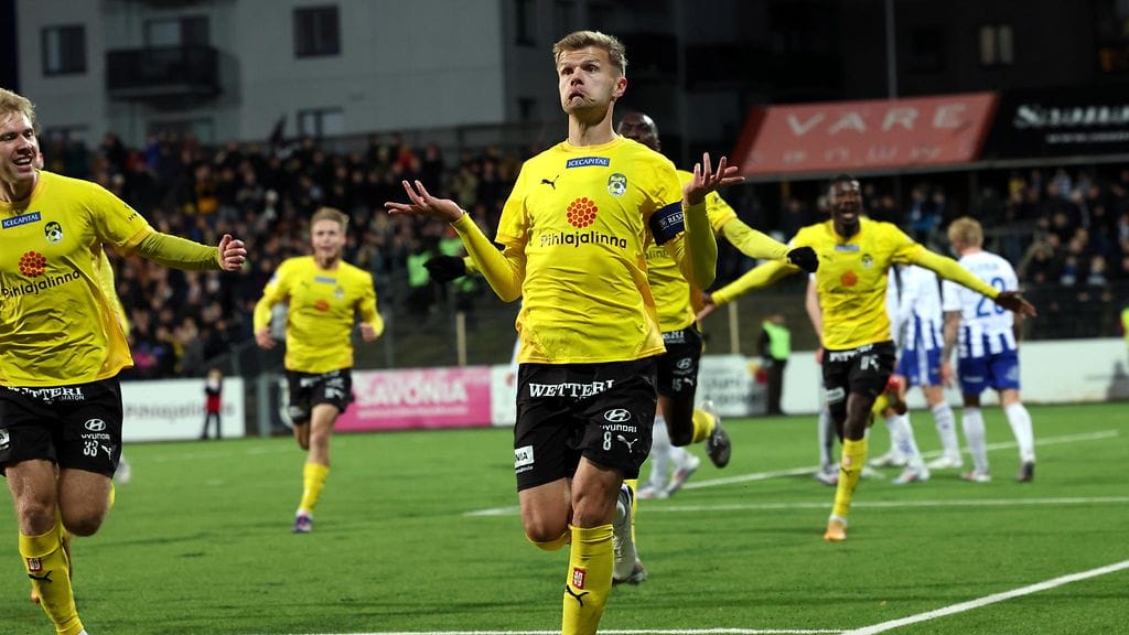 KuPS juhli viime kauden päätteeksi Veikkausliigan mestaruutta.