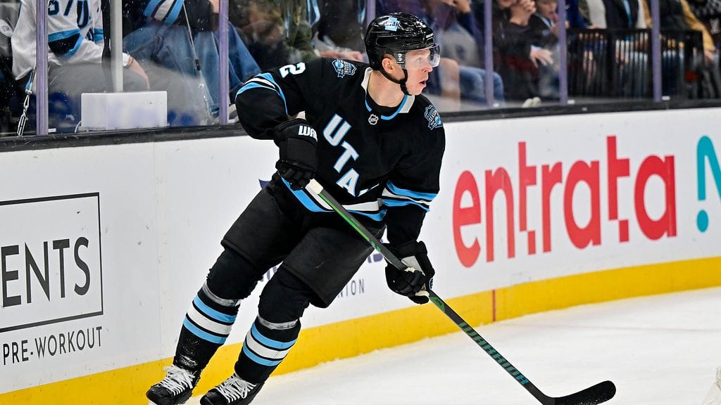 Olli Määttä teki jatkosopimuksen Utah Hockey Clubin kanssa.