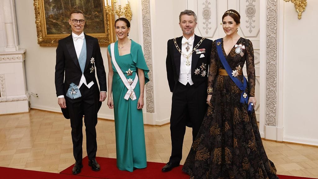 0403 LK KUNINKAALLISET ILLALLINEN