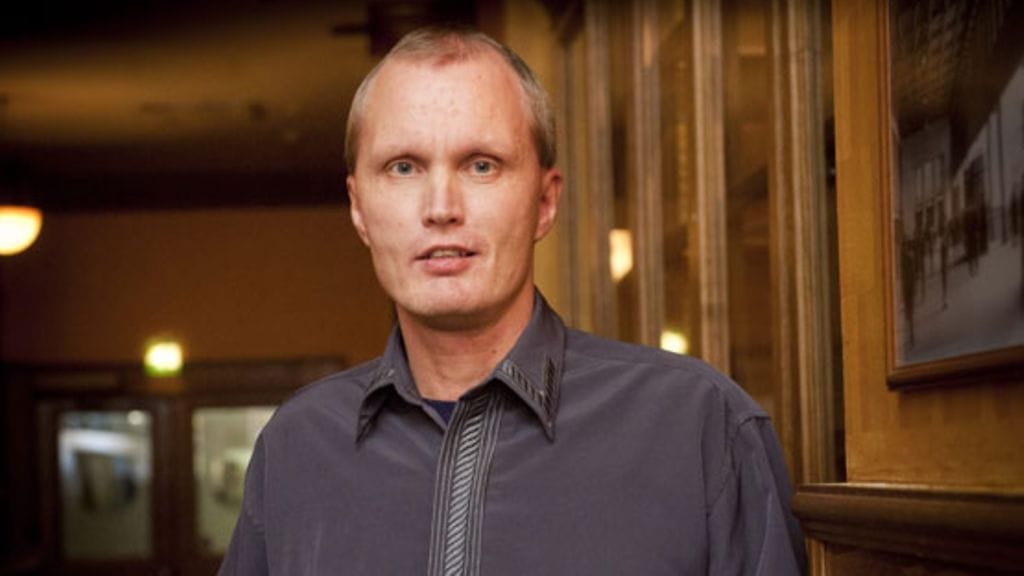 Erkki Vettenniemen mielestä dopingia käyttävien urheilijoiden väijyttäminen ja nolaaminen pitäisi lopettaa.