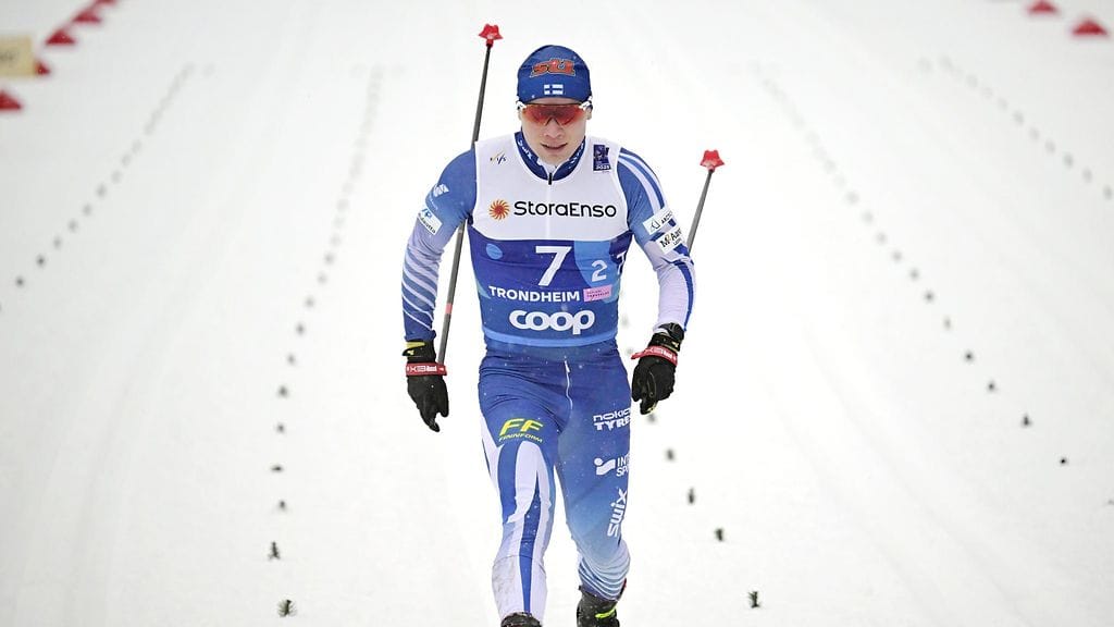 Lauri Vuorinen painoi väkevän vedon parisprintin karsintaan Trondheimissa.
