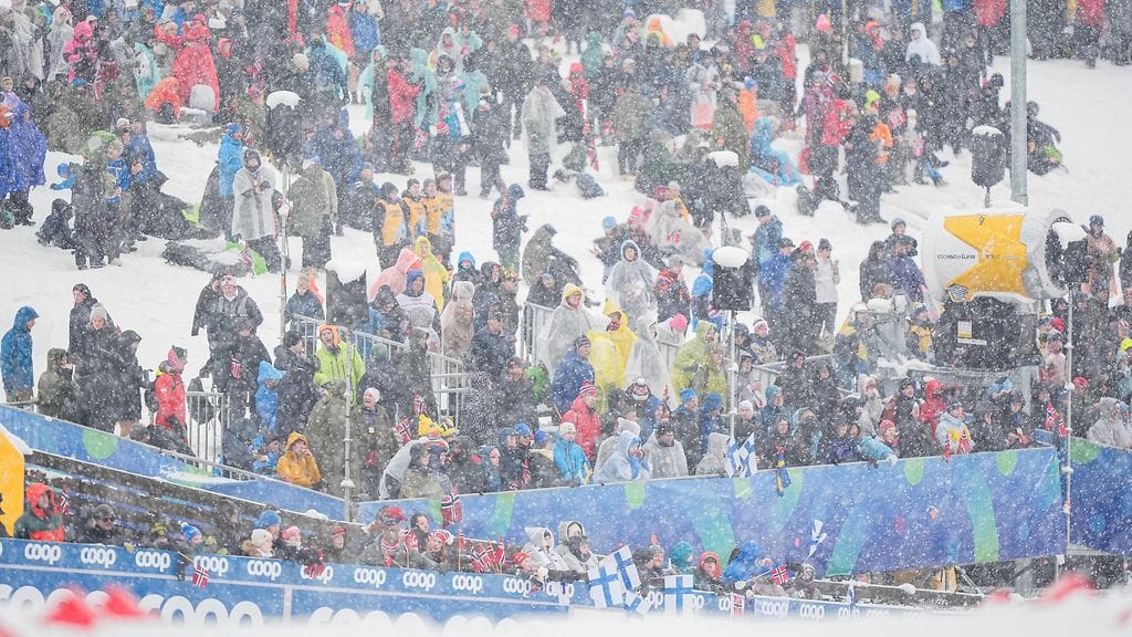 Tiistaina Trondheimissa satoi lunta, torstaina luvassa on rajua tuulta.