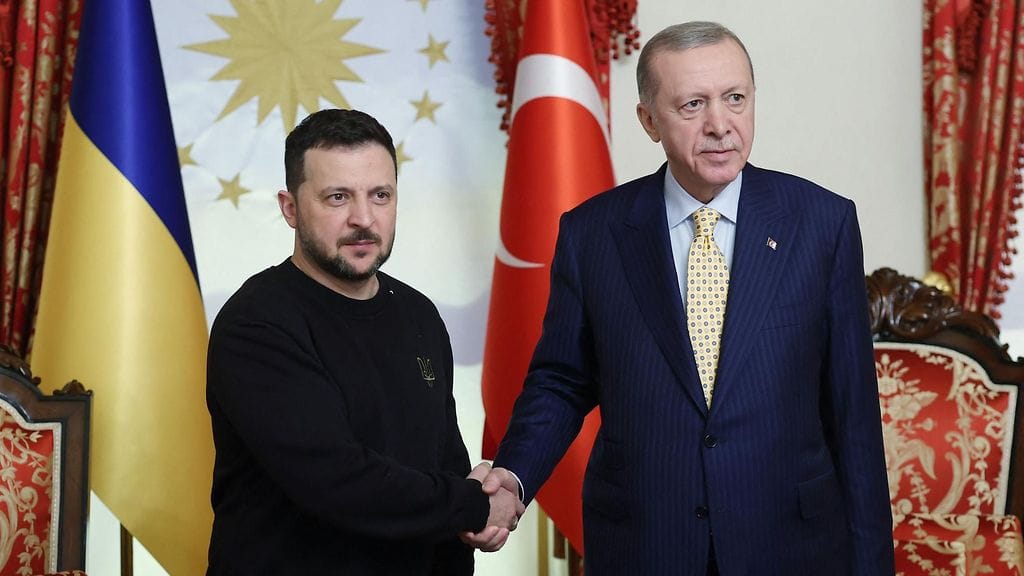 Ukrainan presidentti Volodymyr Zelenskyi ja Turkin presidentti Recep Tayyip Erdogan maaliskuussa 2024.