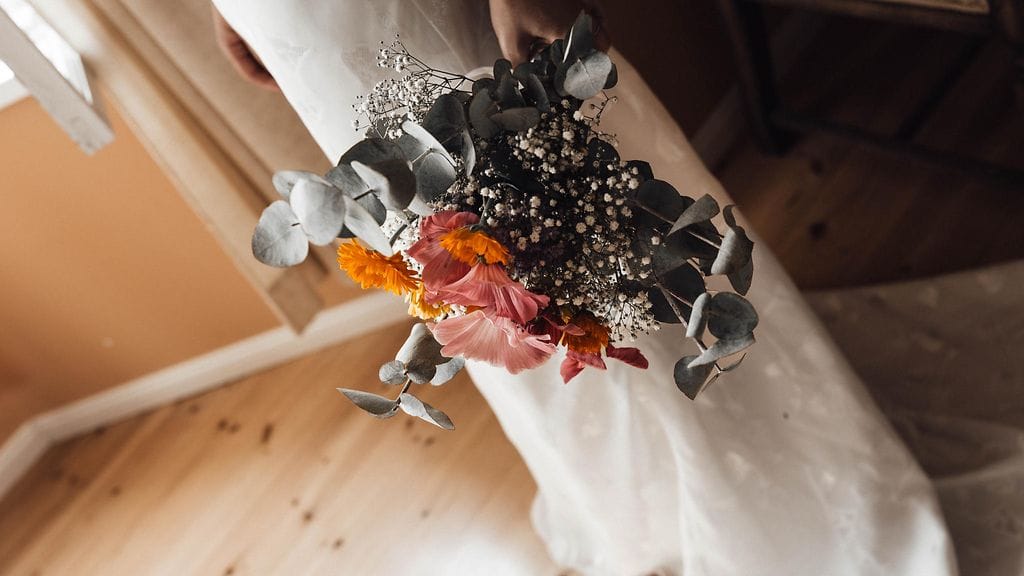 Marjukan ja Patrikin häät morsiuskimppu 2