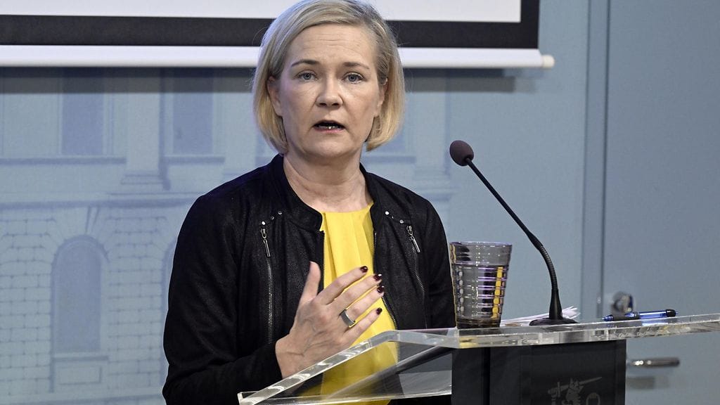 Kuvituskuva. Yhdenvertaisuusvaltuutettu totesi torstaina, että sisäministeriön poliittinen johto on pyrkinyt suosimaan kristittyjä pakolaisia muslimimaista tulevien kustannuksella.