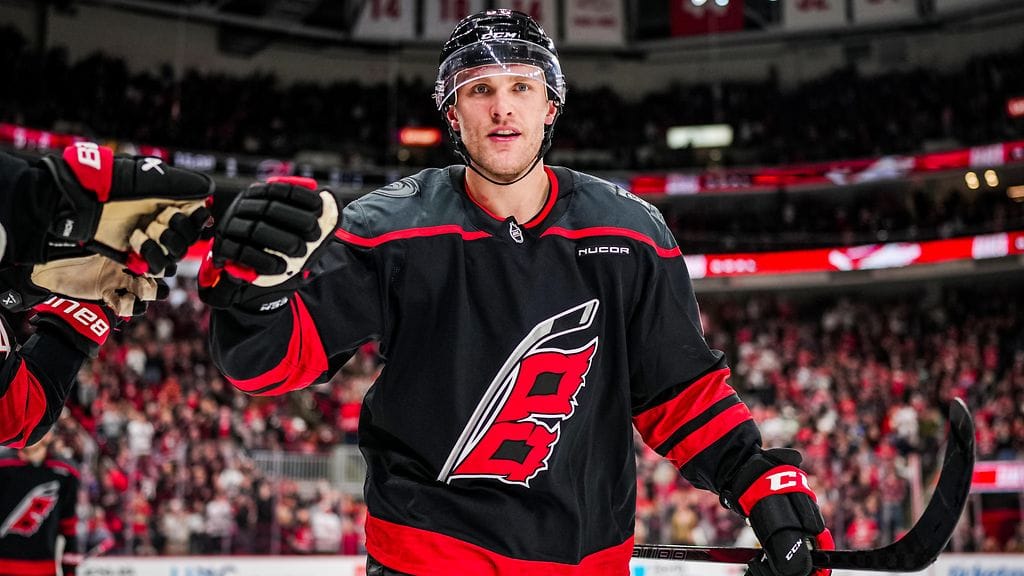 Mikko Rantanen siirtyi Carolinaan tammikuun lopussa. Nyt osoite vaihtuu taas.