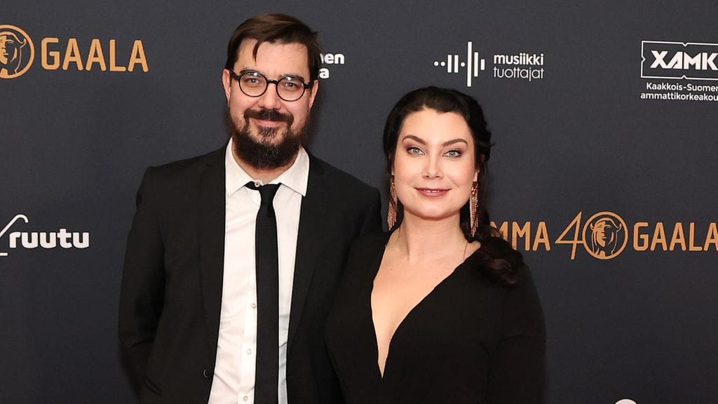 Tapio Laakso ja Emma Kari menivät naimisiin.