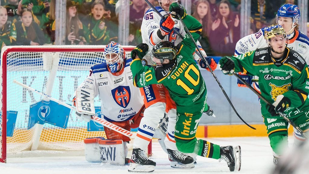 Tapparan maalivahti Juha Metsola ei ole pelaavassa kokoonpanossa perjantain Ilves-ottelussa. Ilveksen tähti Eemeli Suomi puuttuu kokoonpanosta kokonaan.