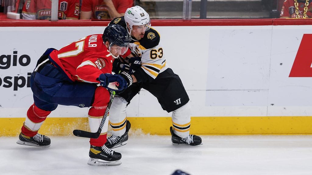 Niko Mikkolan ja Brad Marchandin ei tarvitse enää taistella NHL-kaukalossa vastakkain.