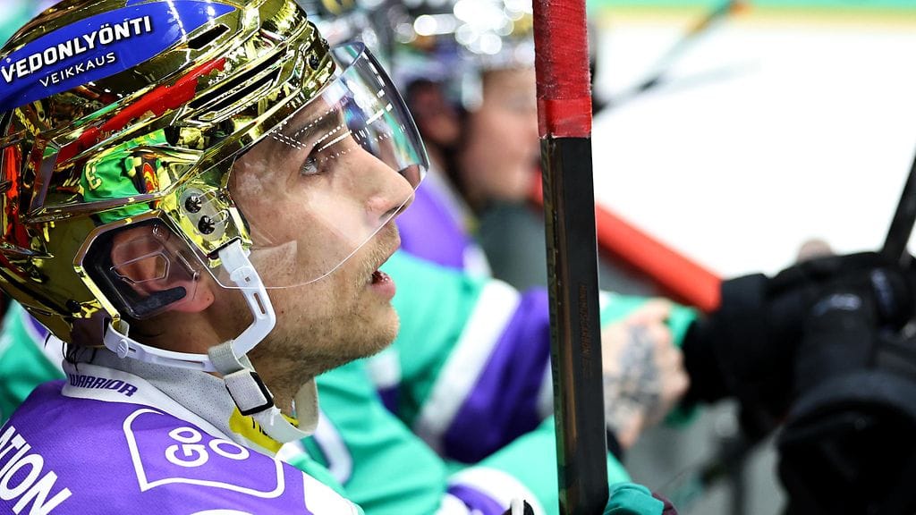 Valtteri Filppula tähyää Jokerit-joukkueen kanssa SM-liigaan.