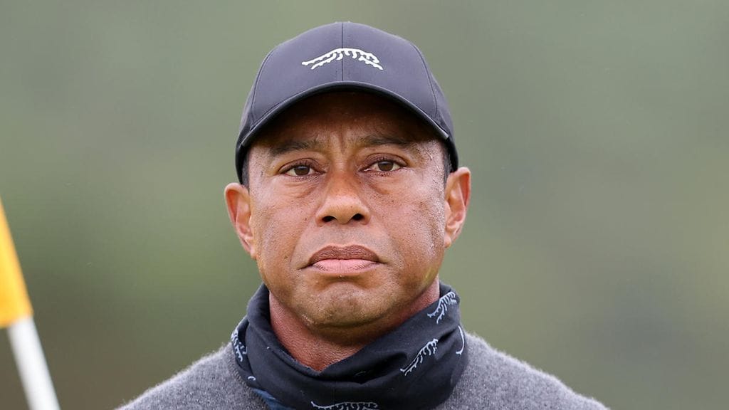 Tiger Woods joutui veitsen alle.