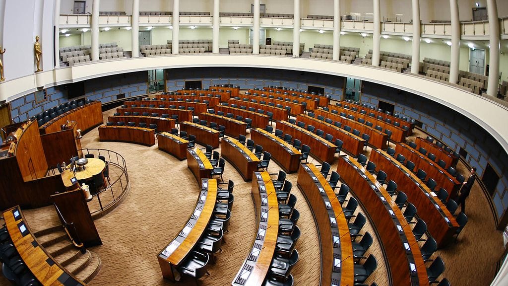 Tiedossa ei ole, onko uusien tartuntatapauksien joukossa myös kansanedustajia.