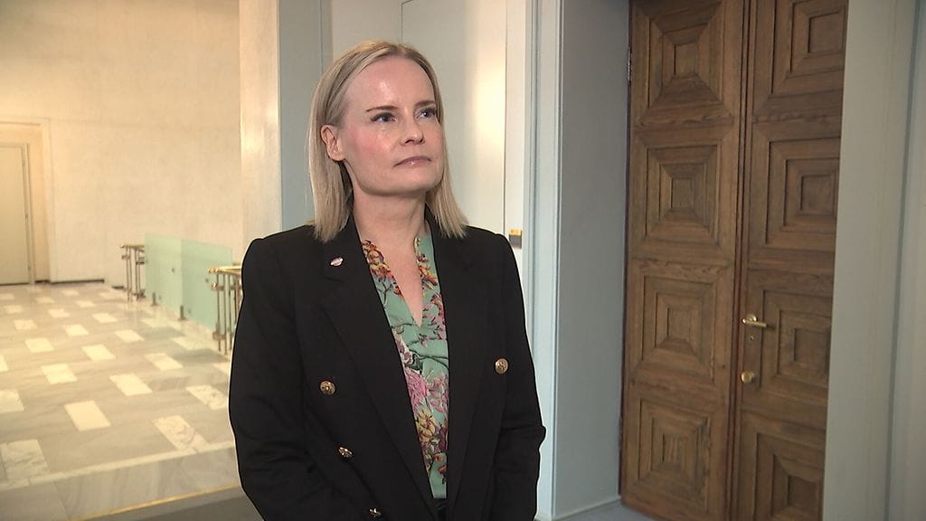 Riikka Purran avustaja Jari Mäkäräinen kutsuu sosiaalisessa mediassa islamia "saatanan juoneksi".