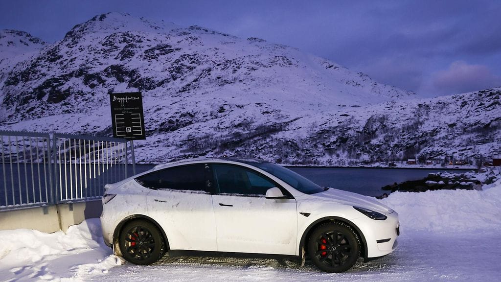 Norjan teillä liikkuu lähes 830 000 täyssähköistä autoa.