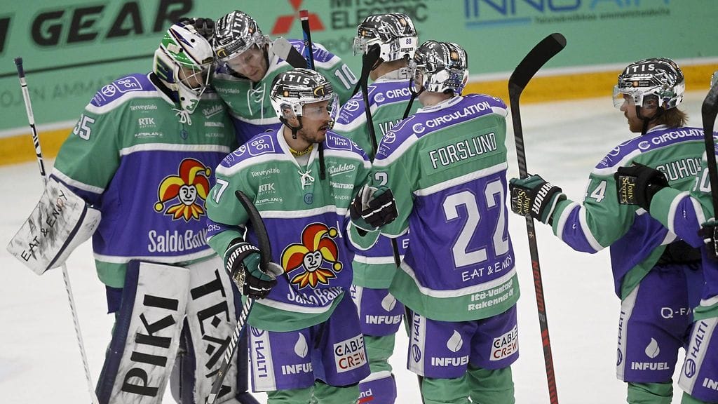 Jokerit jyräsi Mestis-finaaleihin kaatamalla Kiekko-Vantaan viidennessä välierässä.