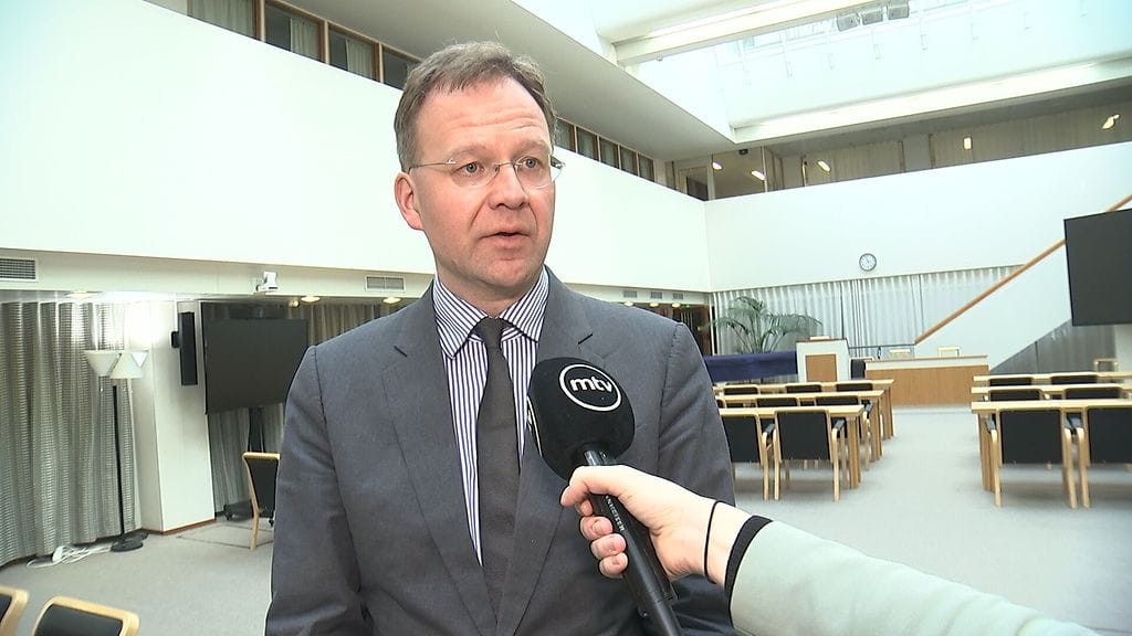 Kelan hallituksen puheenjohtaja Vertti Kiukas toivoo, että Kelan valtuusto kuuntelee hallituksen esitystä ja valitsee tehtävään Heli Backmanin.