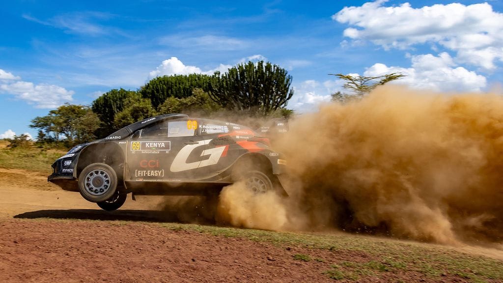 MM-ralliautojen pohjapanssari joutuu äärimmäiseen testiin Kenian MM-rallissa.
