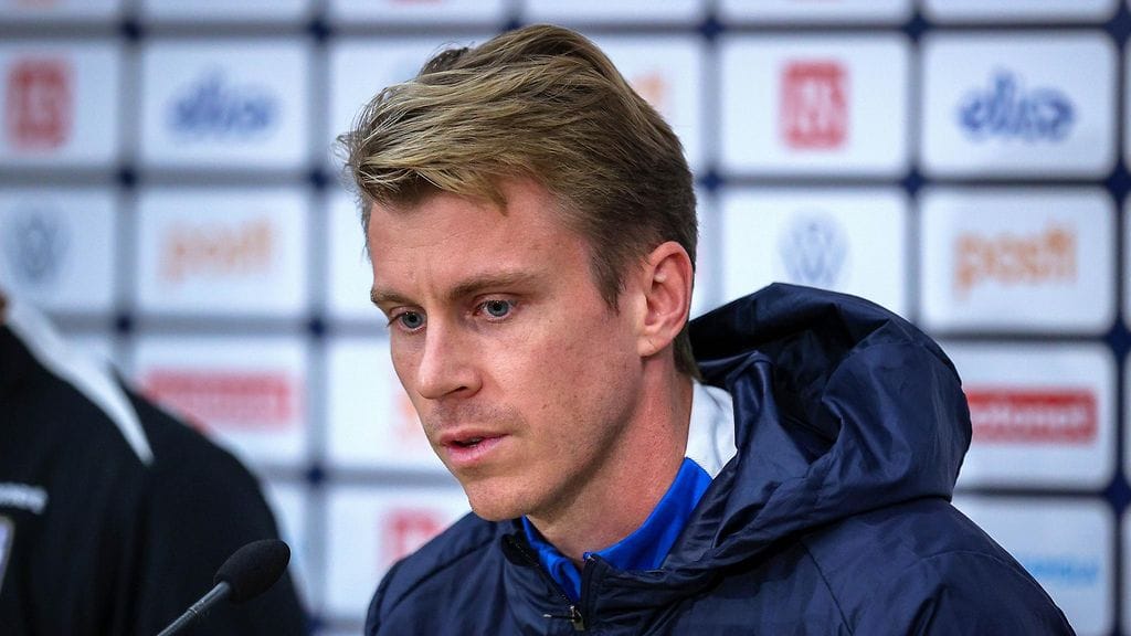 Rasmus Schüller ei pelaa Liettua-ottelussa.