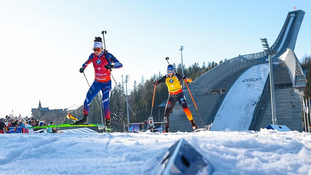 Franziska Preuss (tak.) ja Lou Jeanmonnot ratkaisivat maailmancupin kokonaiskisan viimeisessä kilpailussa.