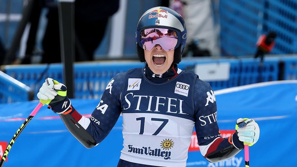 Lindsey Vonn, 40, laski toiseksi Sun Valleyn super-G:ssä.